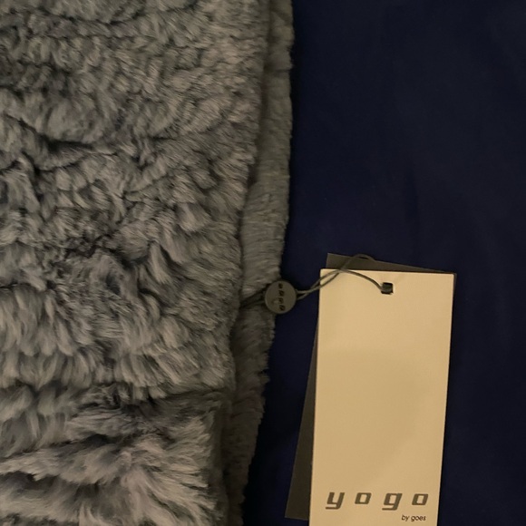 Gray Rabbit Fur Scarf - Picture 5 of 5